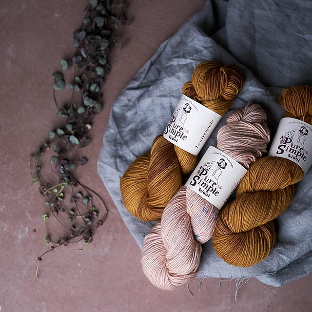 Yarn Cross & Woods Crafting Parlour