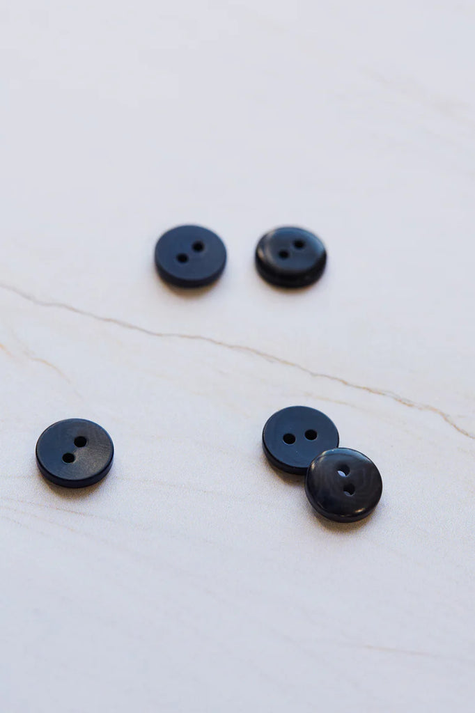 2 hole Corozo Indigo Nights 11mm - mind the MAKER
