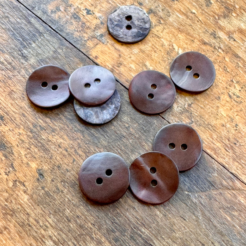Mother of Pearl 15mm buttons -Brown