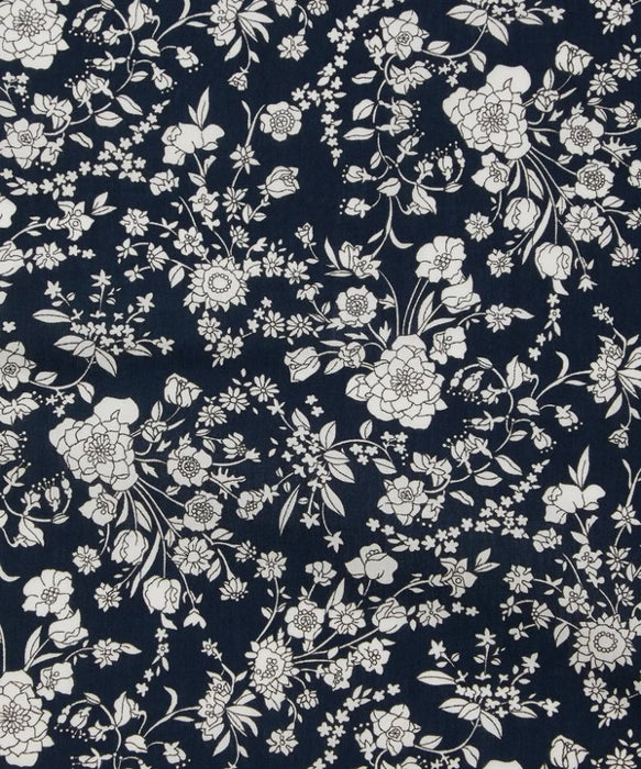 Summer Blooms 1 Classics - Tana Lawn Cotton - Liberty Fabrics €36,50pm