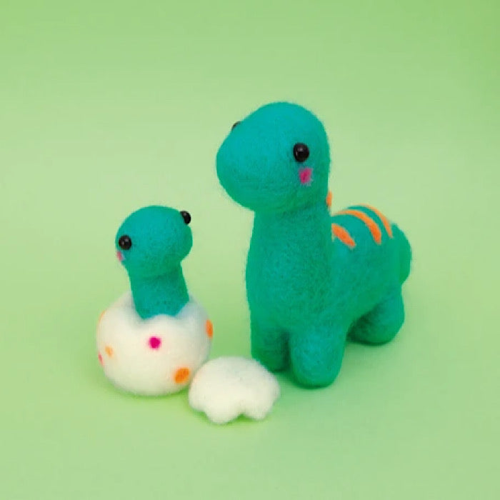 Needle Felting Kit ‘Mr. Brachio & Baby’ - Hamanaka