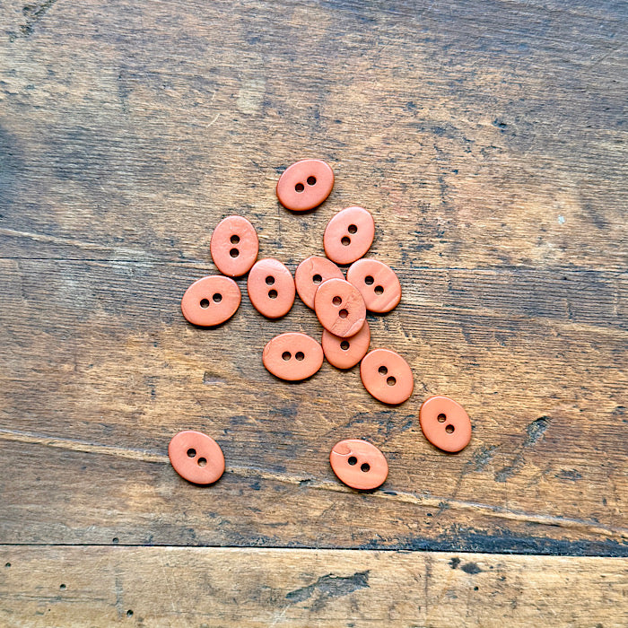 Oval River Shell Buttons 15mm