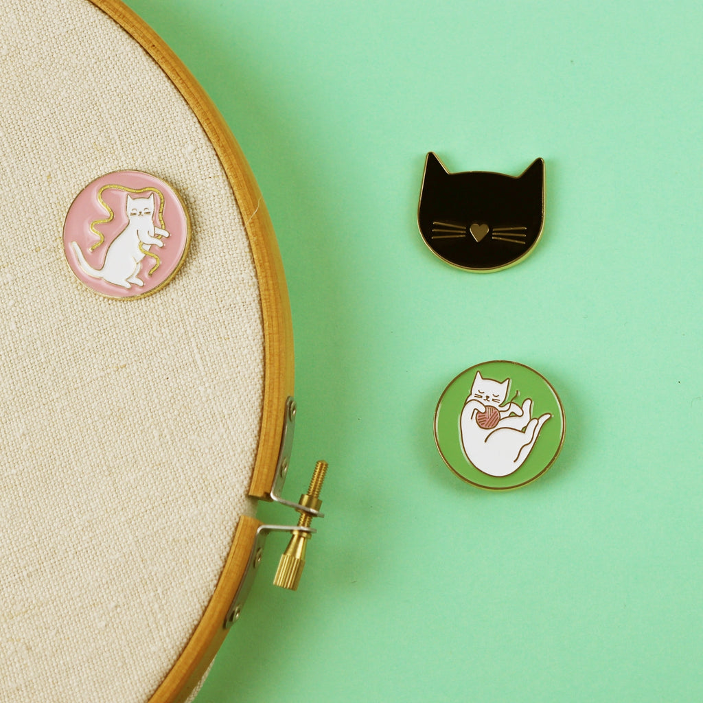 Cat- Needle Minder- Bohin