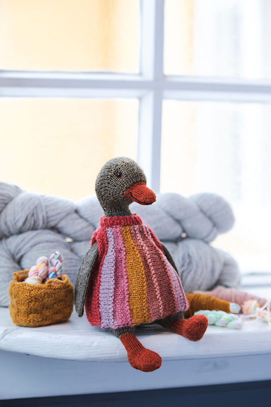 Mouche & Friends: Seamless Toys to Knit and Love - Cinthia Vallet